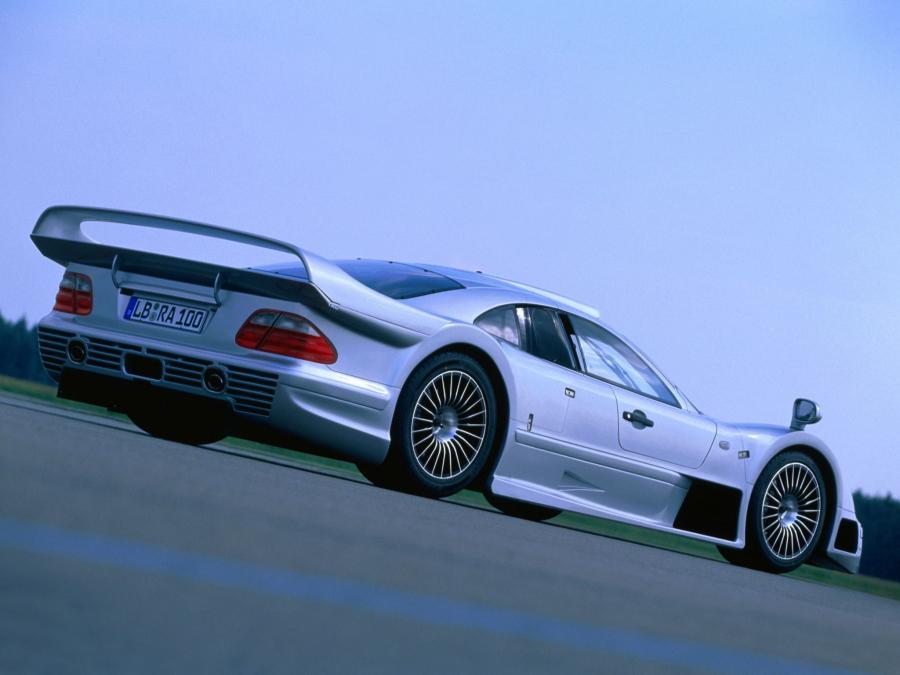  Mercedes-Benz CLK GTR 1999 года  (фото 2 из 7)